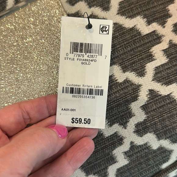 Elegant Gold Clutch Bag - Picture 2 of 4